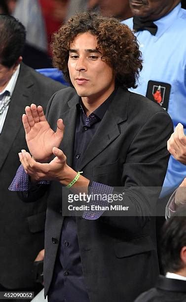 14 Guillermo Memo Ochoa Stock Photos & High